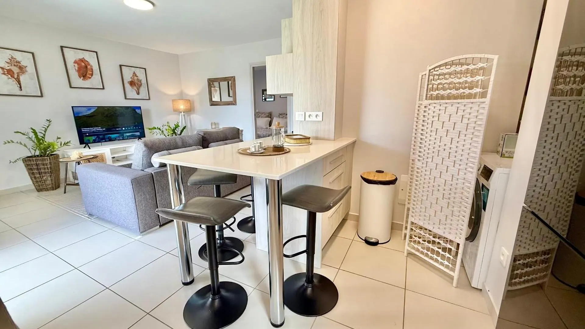 Holiday home Vaiana City Apartment - Relaxing Downtown Papeete - Garden View Ac - Wifi